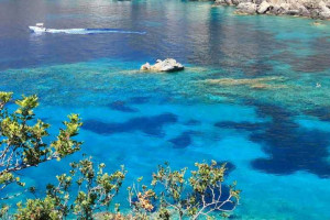Isola di Corfù, Grecia: spiaggia di Palaiokastritsa