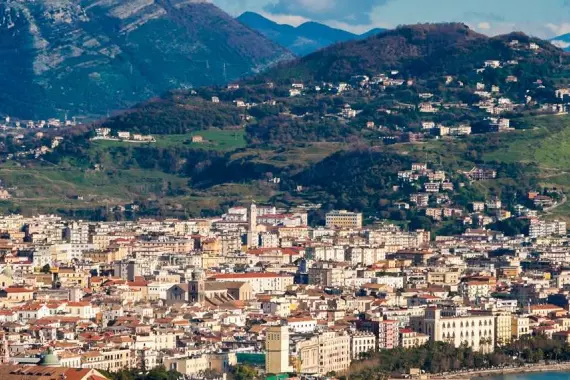 Salerno: panorama con vista sul porto