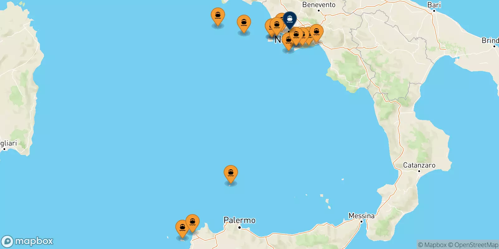 Traghetti per Napoli Beverello